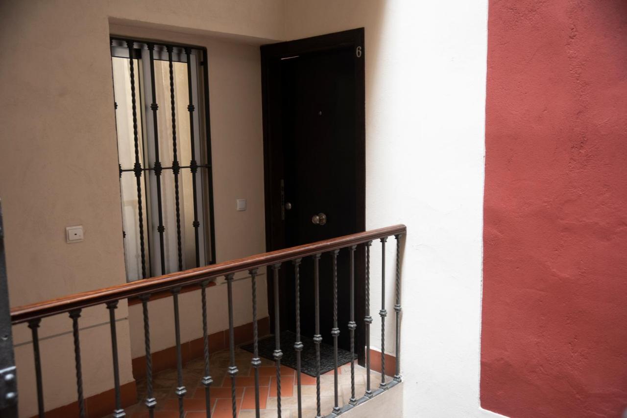 180 Home Apartamento En El Centro Buena Ubicacion Peral Sevilla Dış mekan fotoğraf